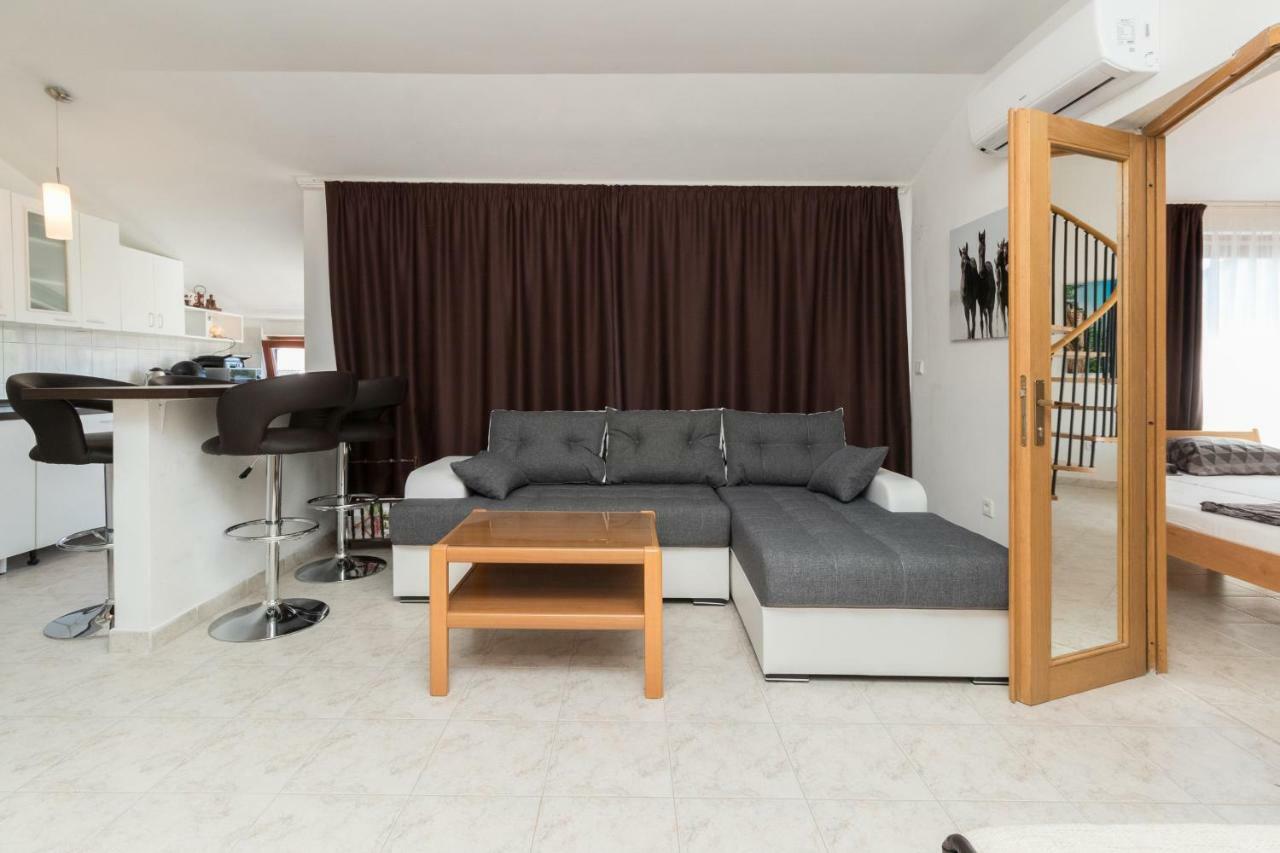 Rooms & Apartments Hegic Zadar Exterior foto